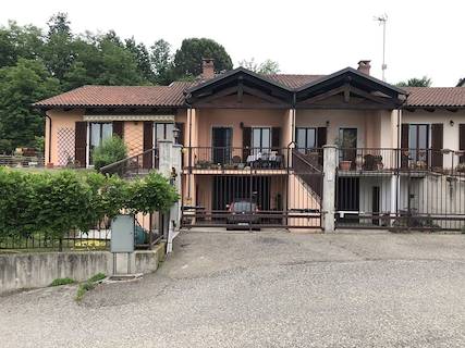Villa bifamiliare uso abitativo in vendita a Baldichieri d'Asti