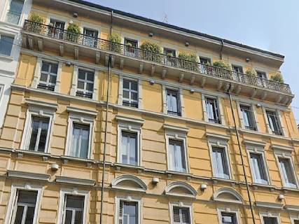 Appartamento uso ufficio in affitto a Milano