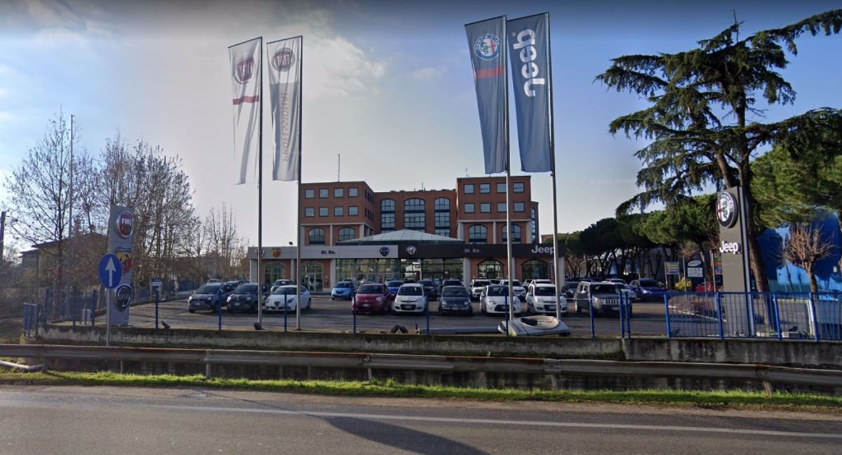 Complesso uso commerciale vendita a Rimini