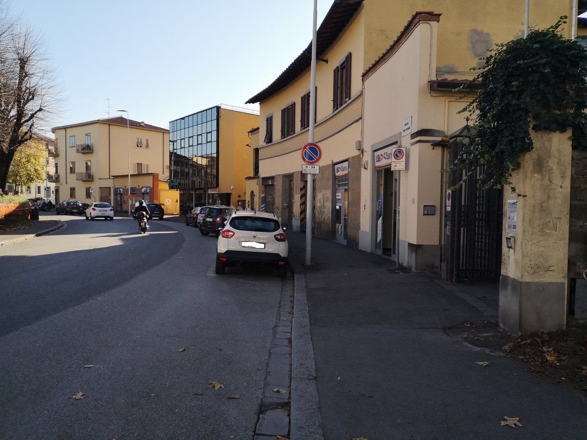 Negozio uso commerciale vendita a Firenze
