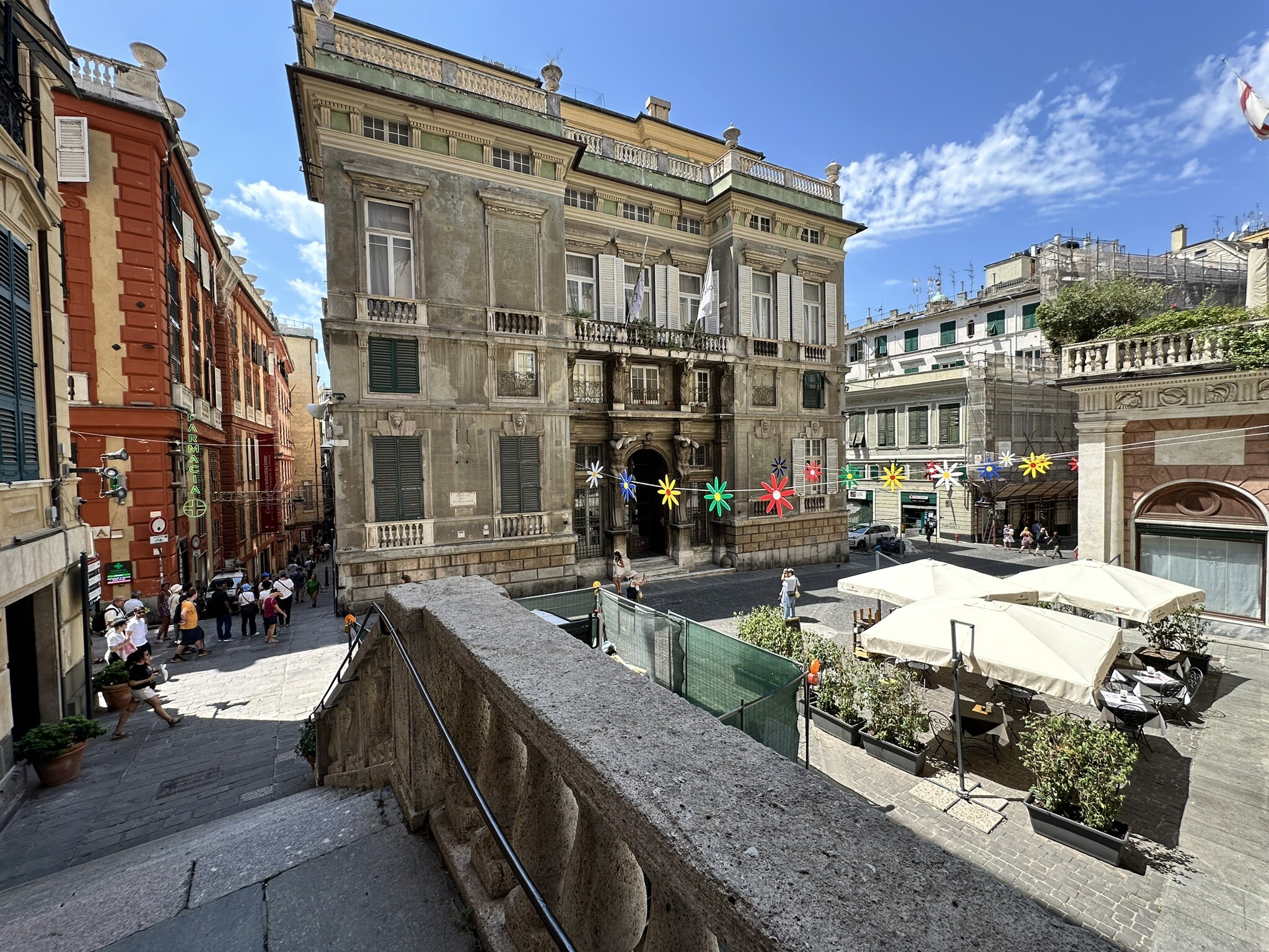 Negozio uso commerciale vendita a Genova