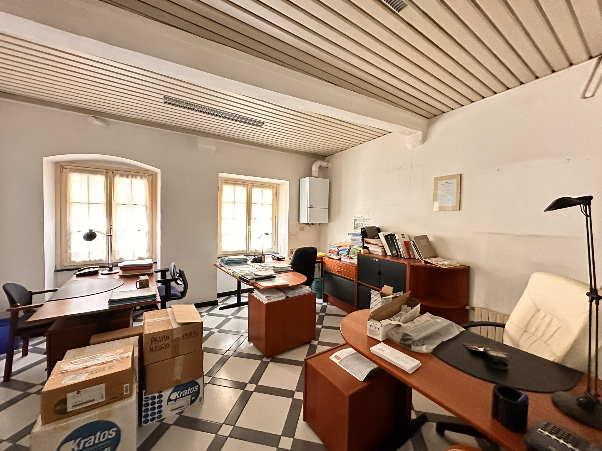 Negozio uso commerciale vendita a Genova