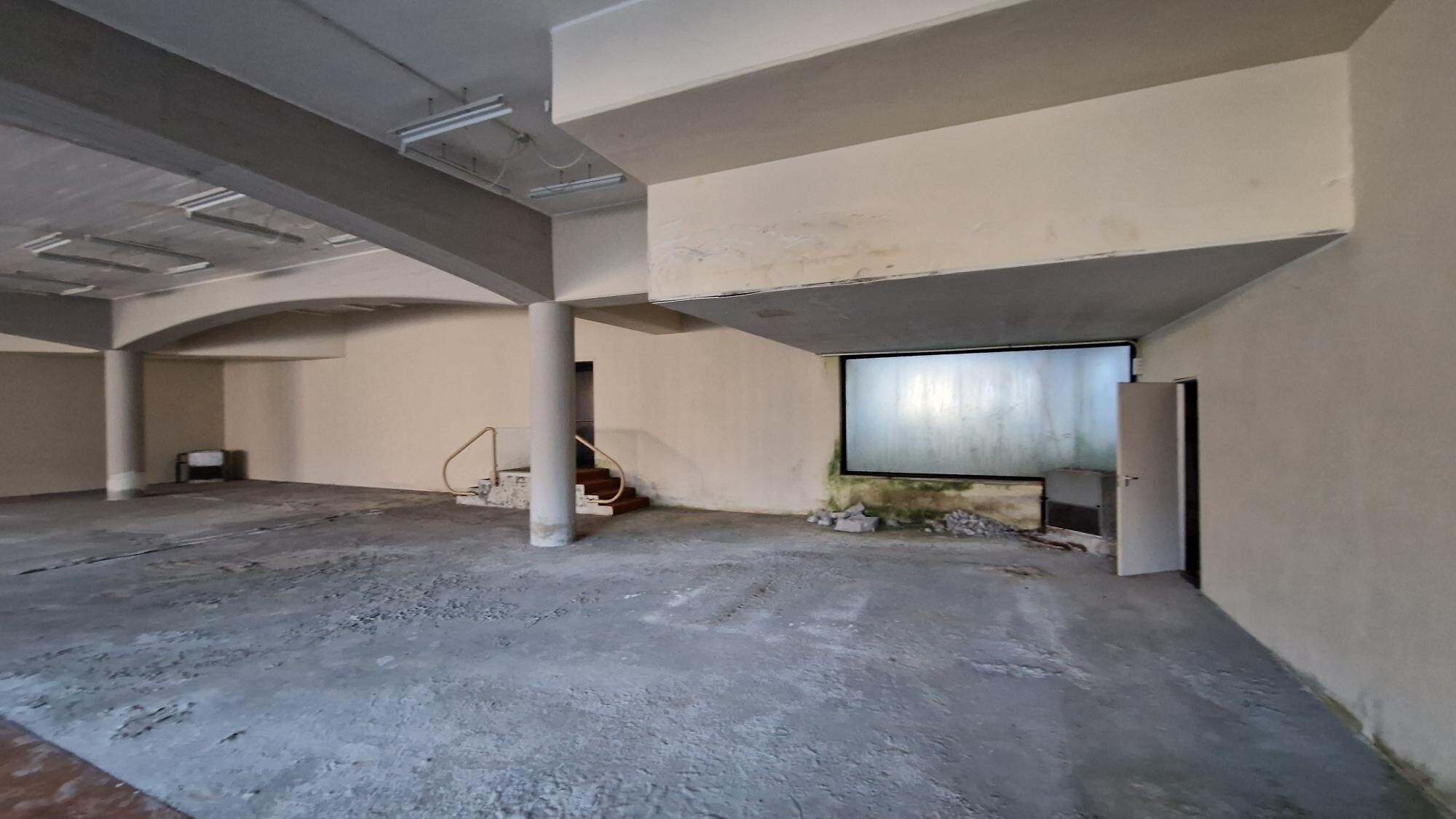 Palazzina uso commerciale vendita a Castiglione delle Stiviere