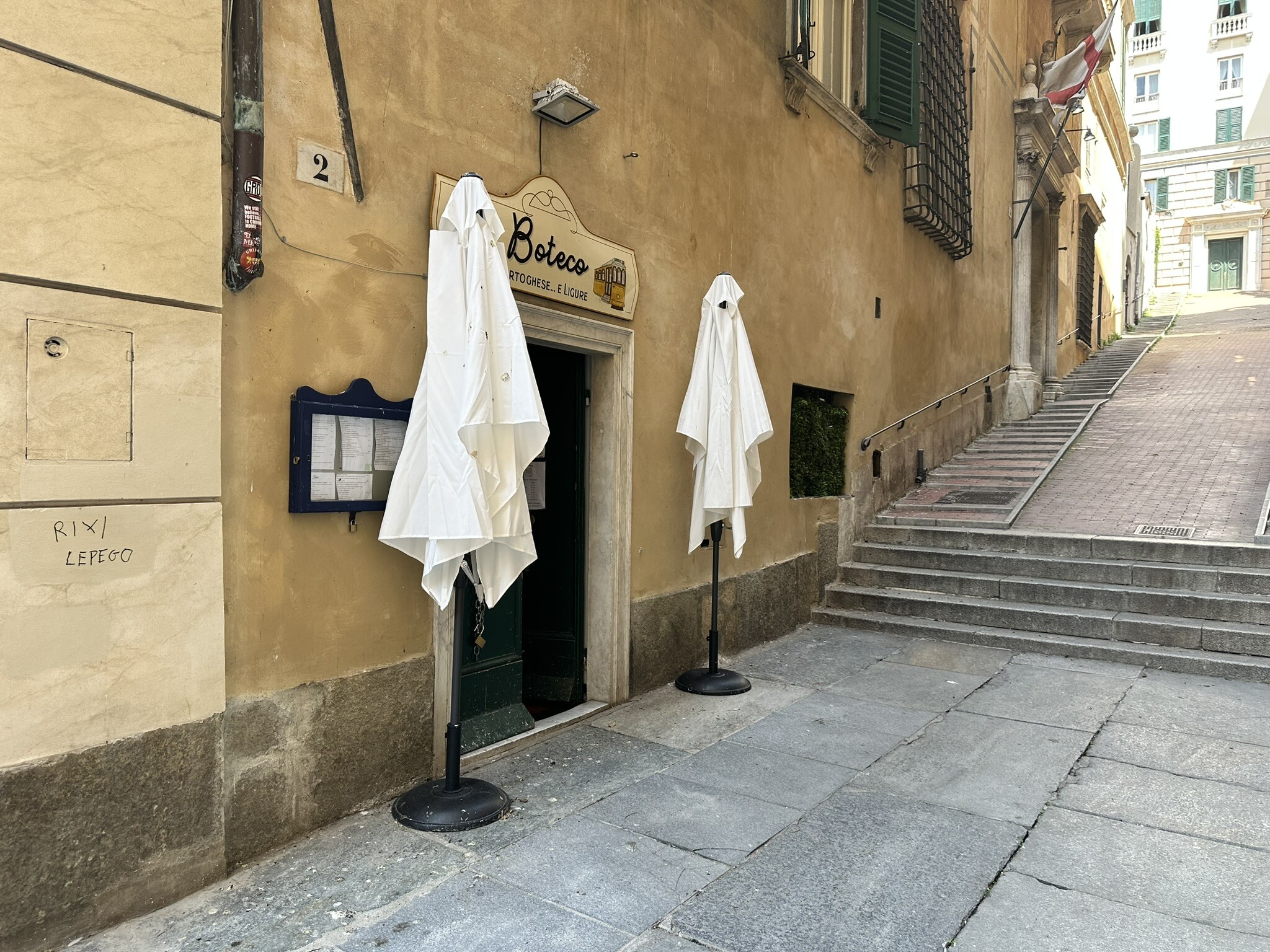 Negozio uso commerciale vendita a Genova