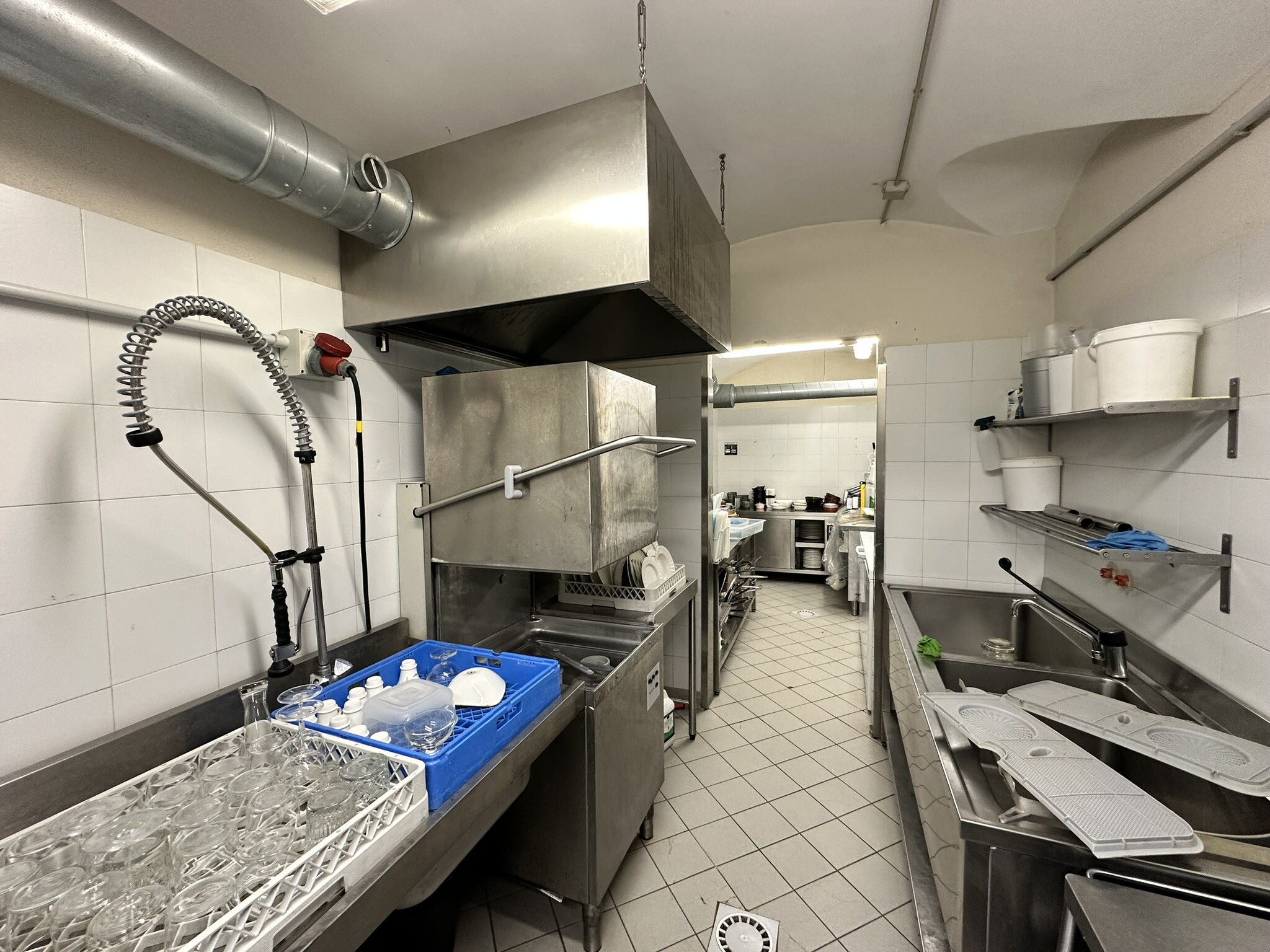 Negozio uso commerciale vendita a Genova