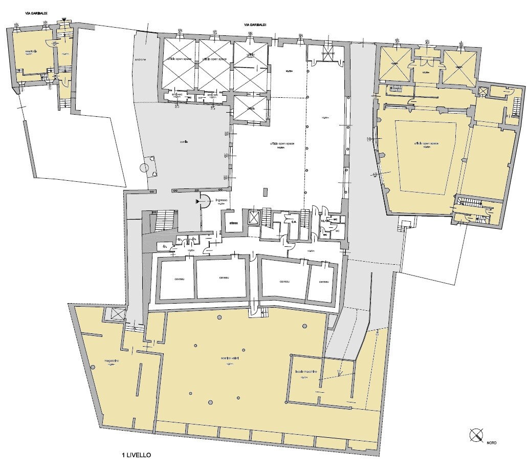 Palazzina uso commerciale vendita a Castiglione delle Stiviere