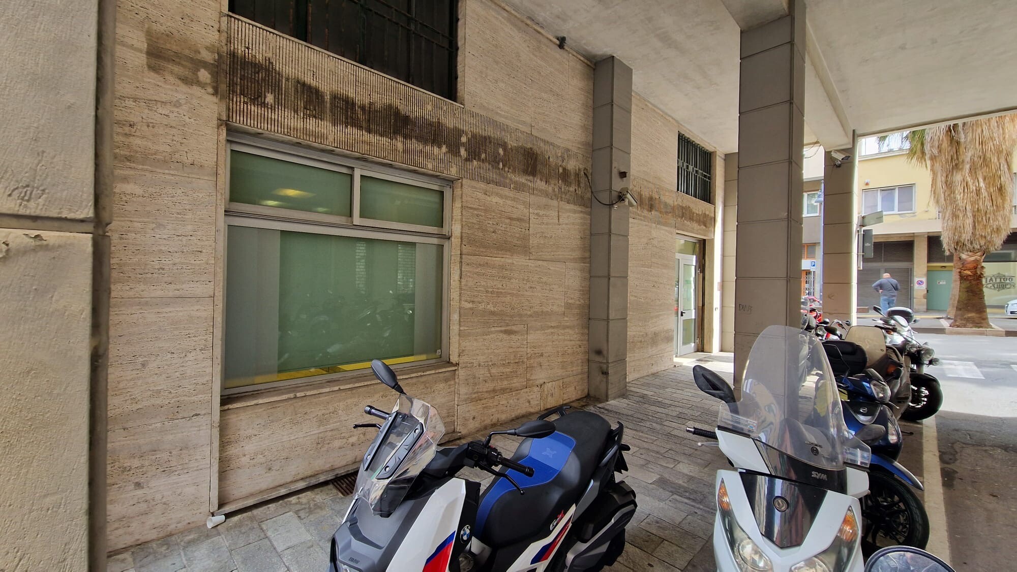 Negozio uso commerciale vendita a Savona