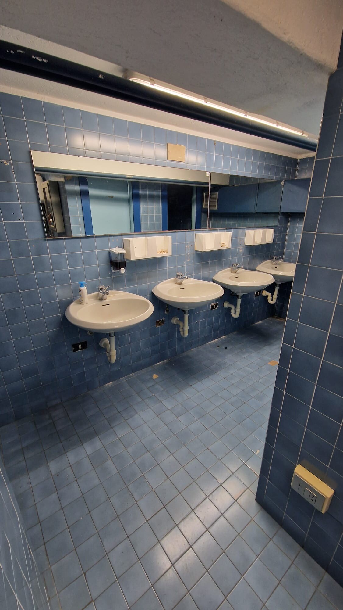 Negozio uso commerciale vendita a Savona