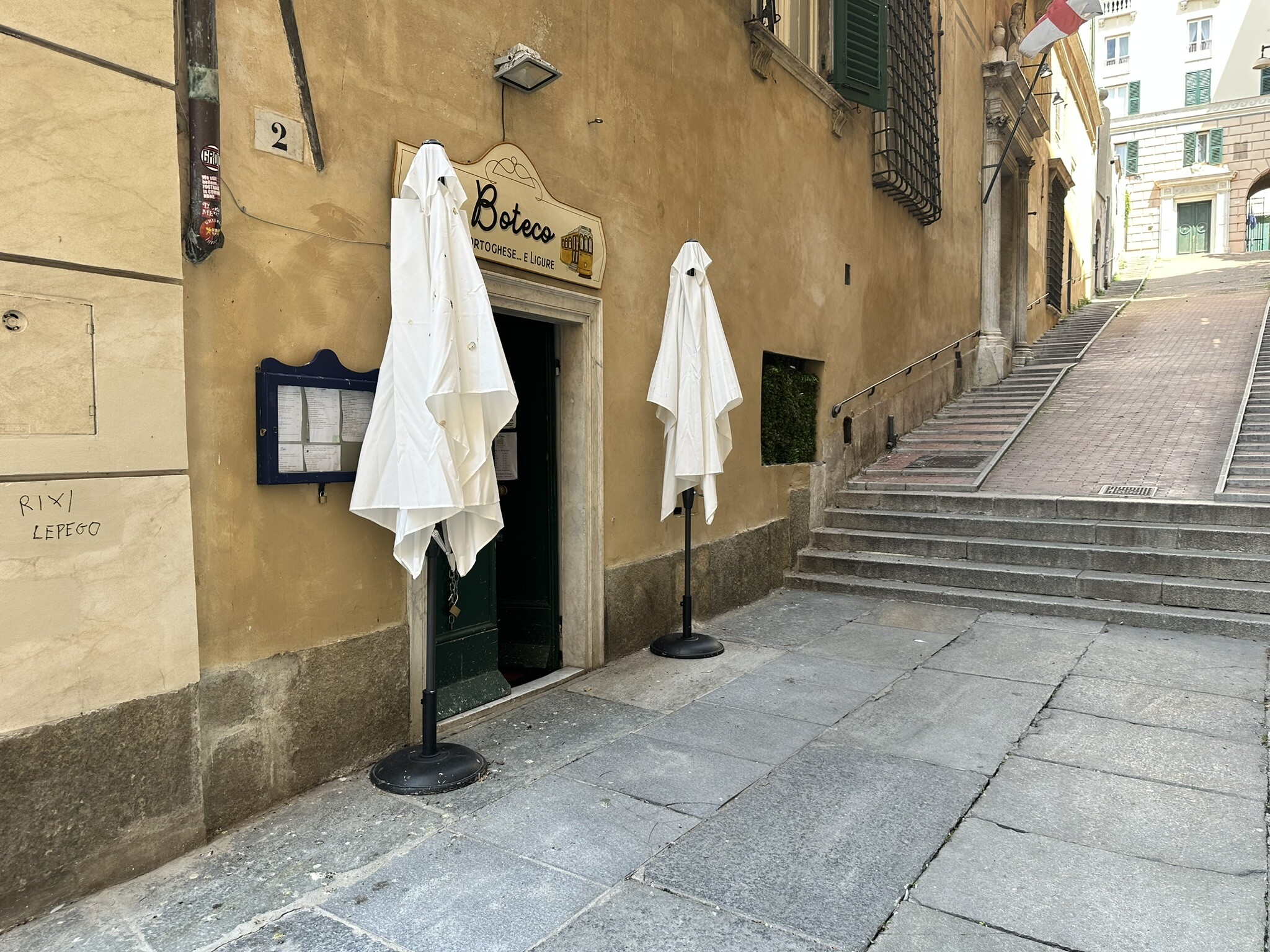 Negozio uso commerciale vendita a Genova