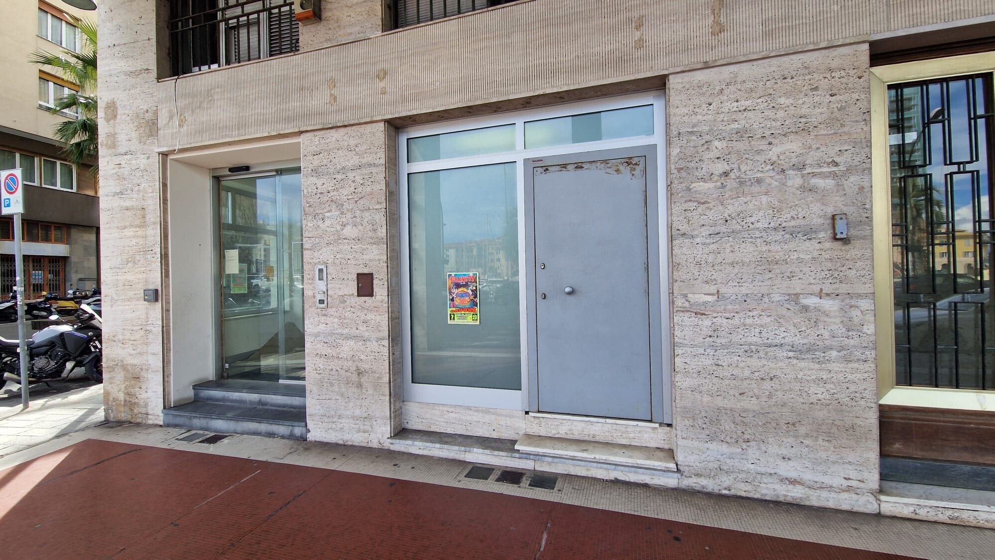 Negozio uso commerciale vendita a Savona