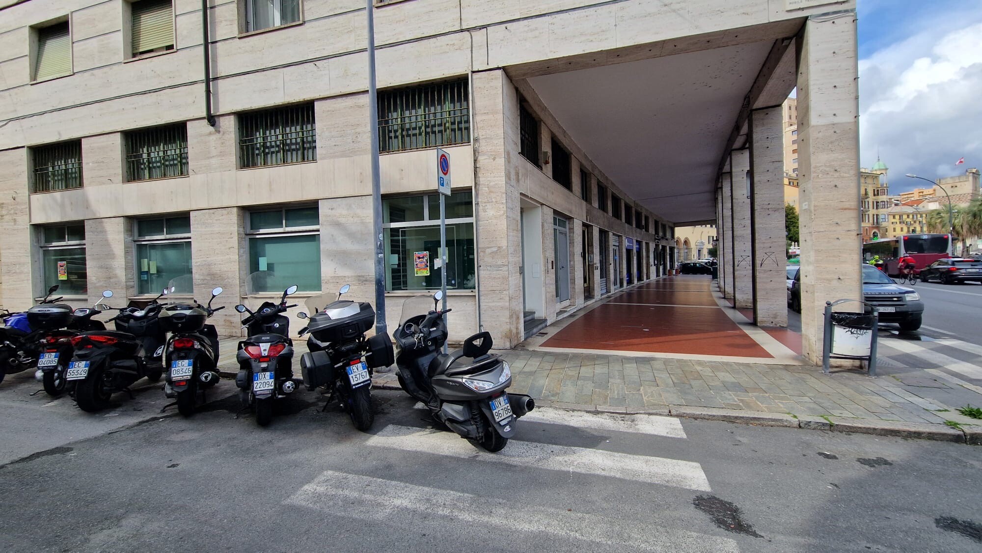 Negozio uso commerciale vendita a Savona