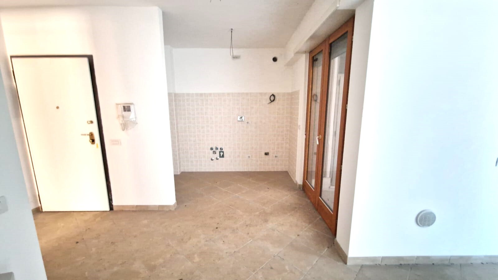 Appartamento uso abitativo vendita a Roma