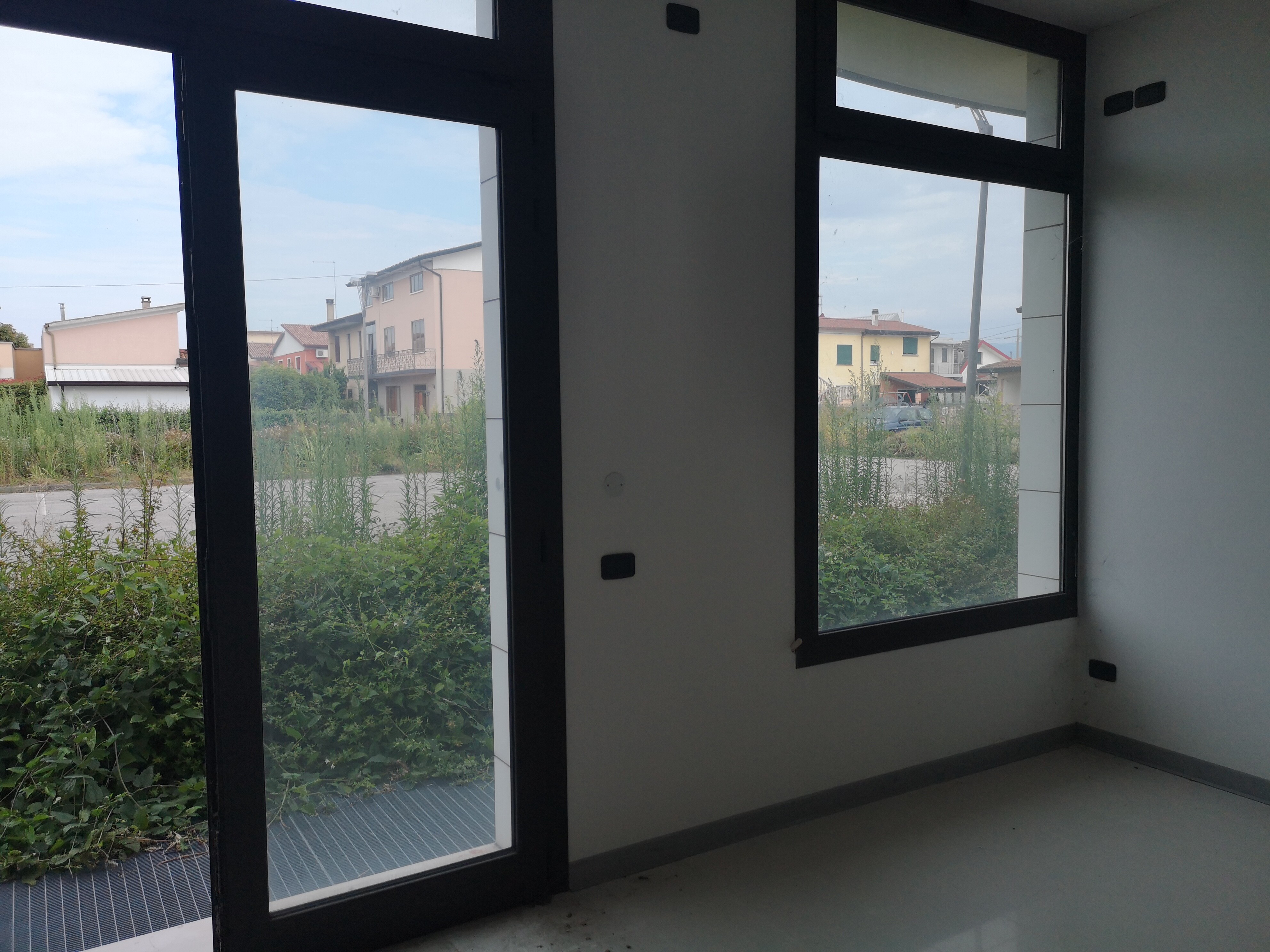 Negozio uso commerciale vendita a Fontaniva