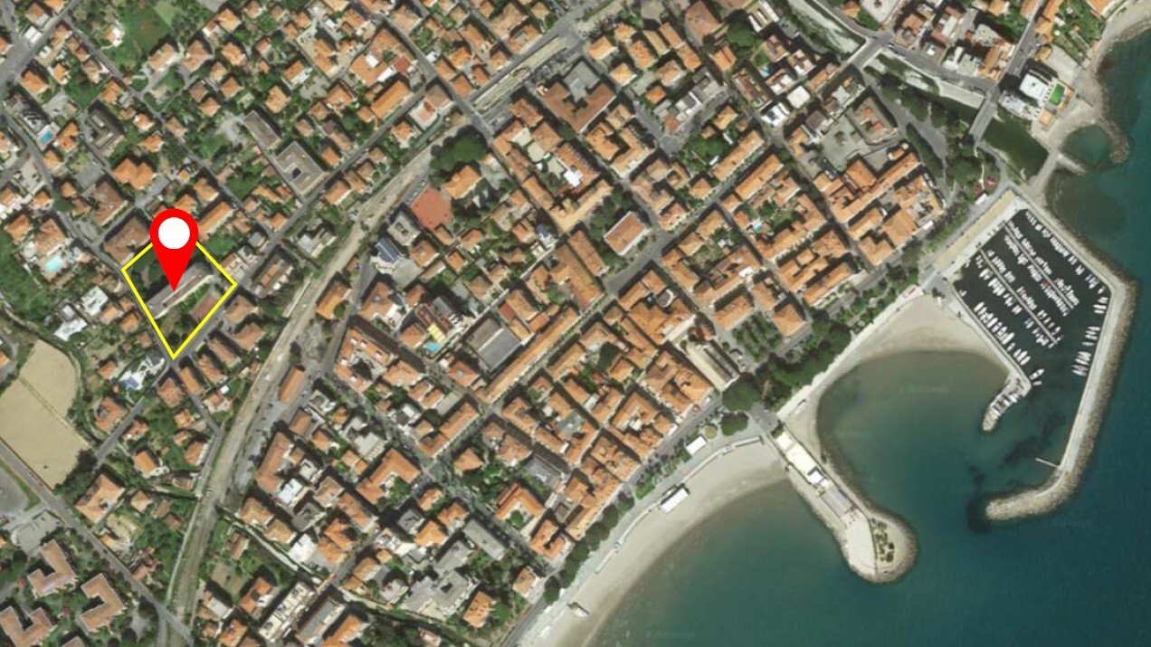 Appartamento uso commerciale vendita a Diano Marina