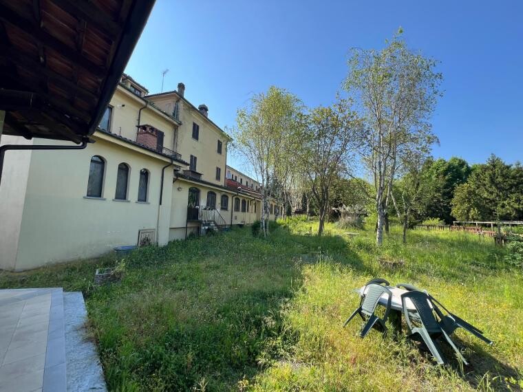 Residence uso turistico vendita a Agliano Terme