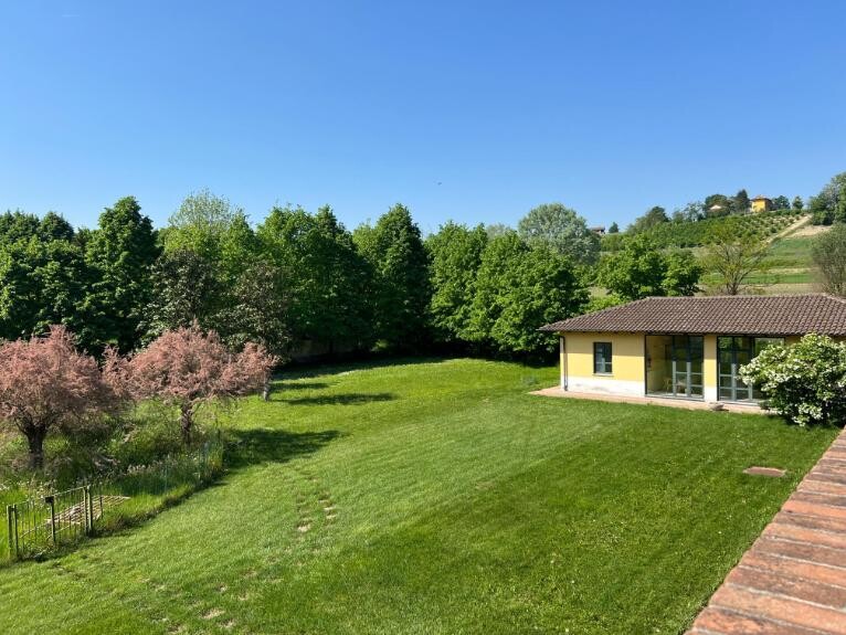 Residence uso turistico vendita a Agliano Terme