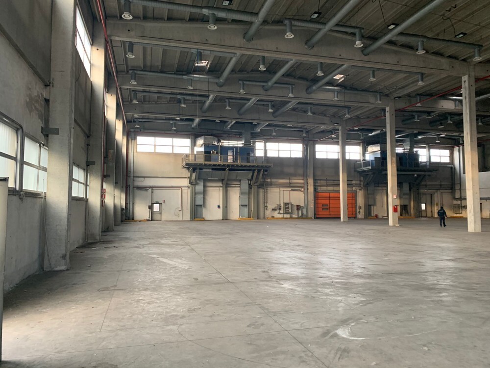 Capannone uso industriale vendita a Cinisello Balsamo