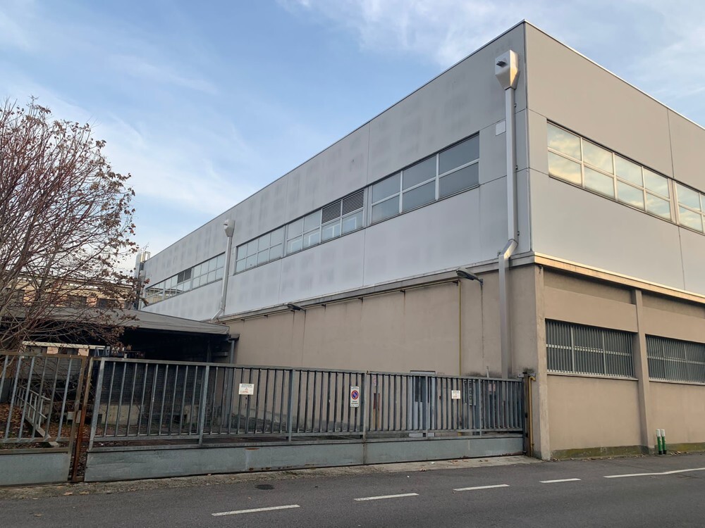 Capannone uso industriale vendita a Cinisello Balsamo
