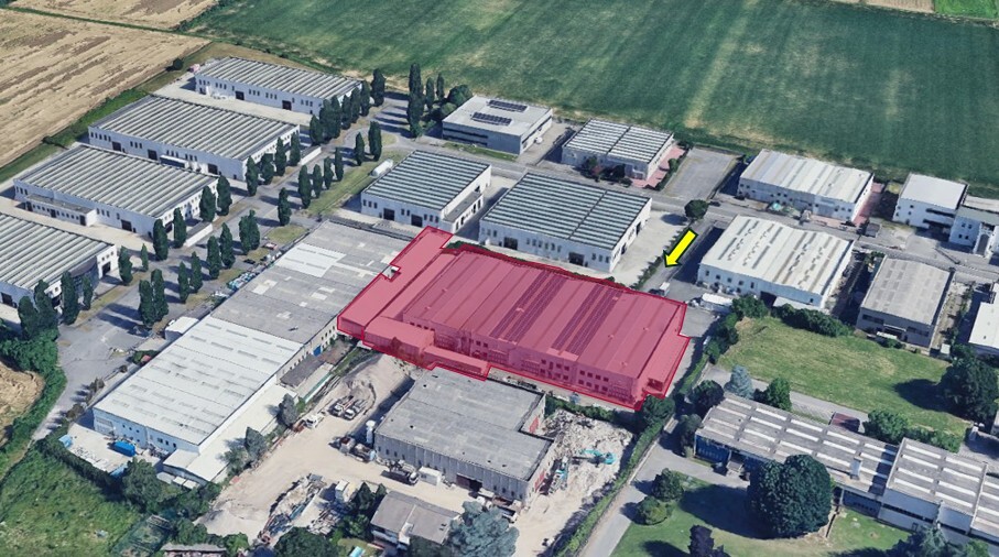 Complesso uso industriale affitto a Sulbiate