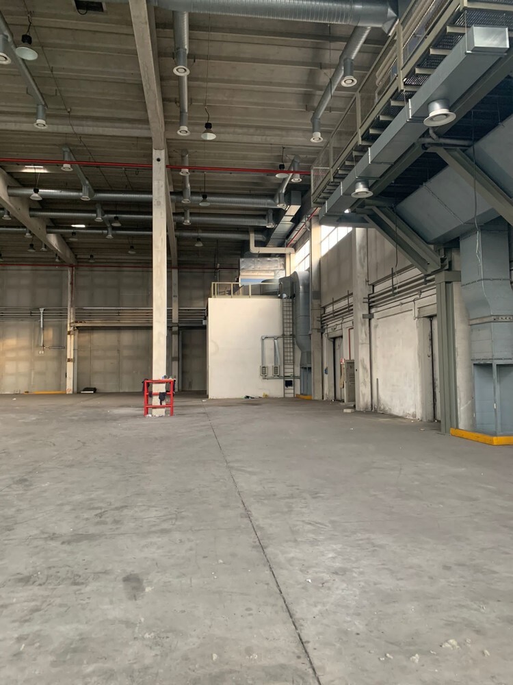 Capannone uso industriale vendita a Cinisello Balsamo