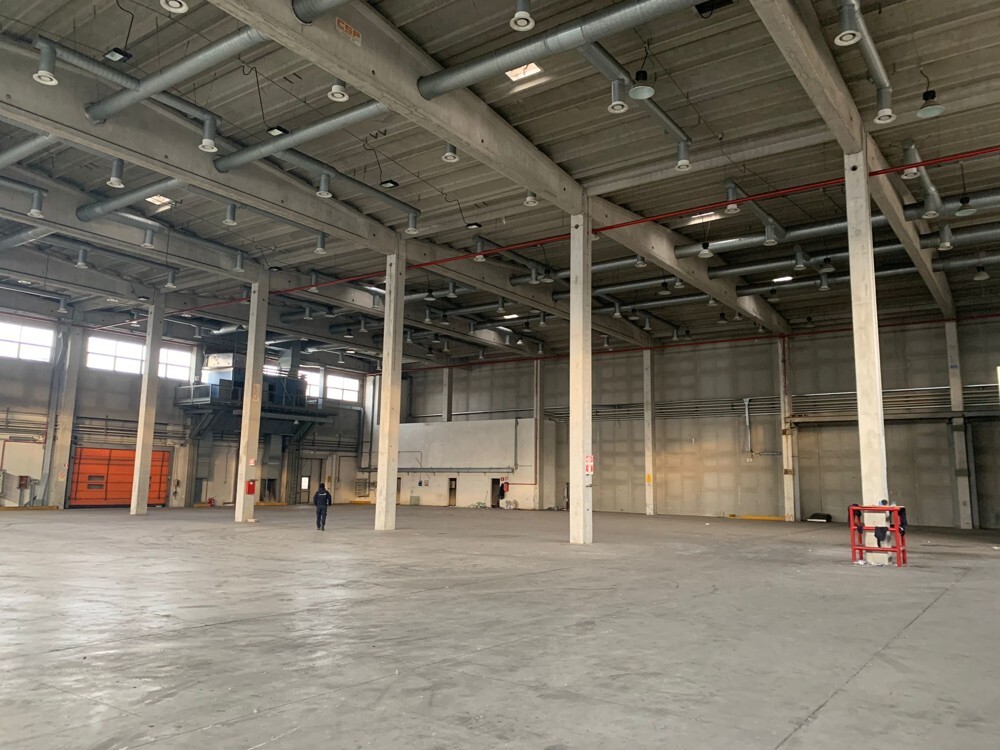 Capannone uso industriale vendita a Cinisello Balsamo