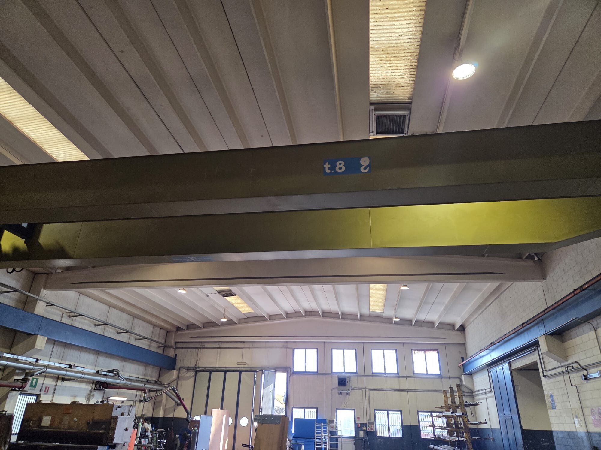 Complesso uso industriale affitto a Sulbiate