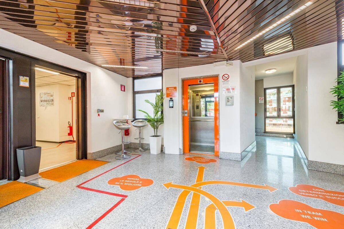 Edificio Direzionale uso ufficio vendita a Roma