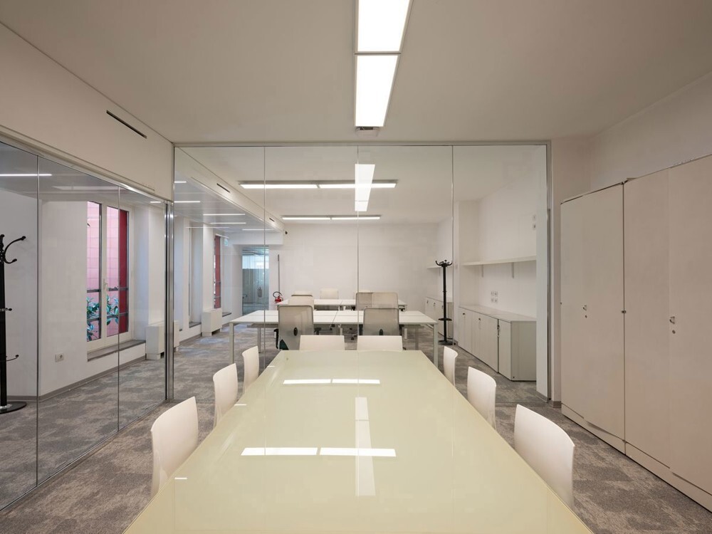 Edificio Direzionale uso ufficio affitto a Milano