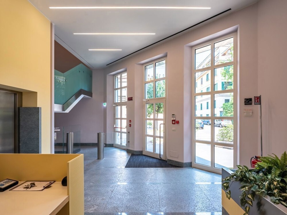 Edificio Direzionale uso ufficio affitto a Milano