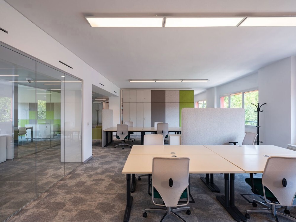 Edificio Direzionale uso ufficio affitto a Milano