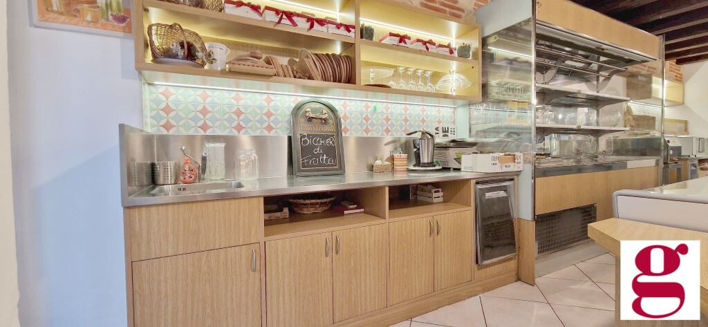 Negozio uso commerciale vendita a Verona