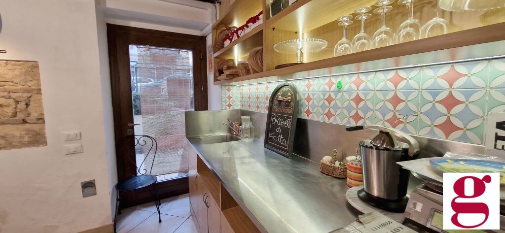 Negozio uso commerciale vendita a Verona