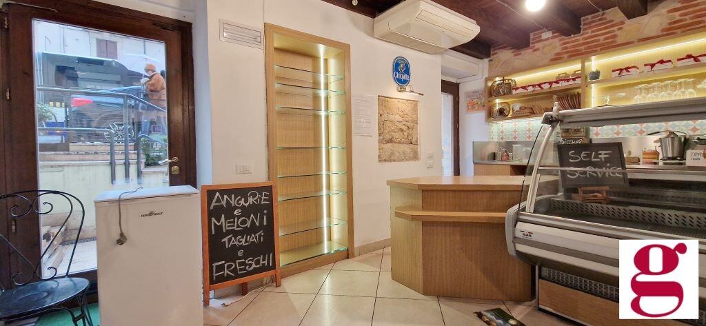 Negozio uso commerciale vendita a Verona