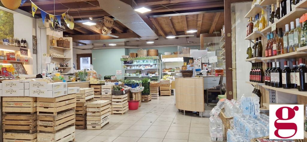 Negozio uso commerciale vendita a Verona