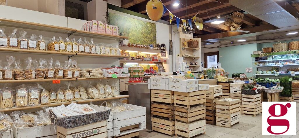 Negozio uso commerciale vendita a Verona