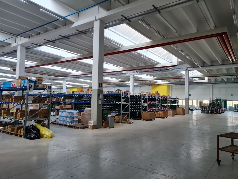 Complesso uso industriale vendita a San Bellino
