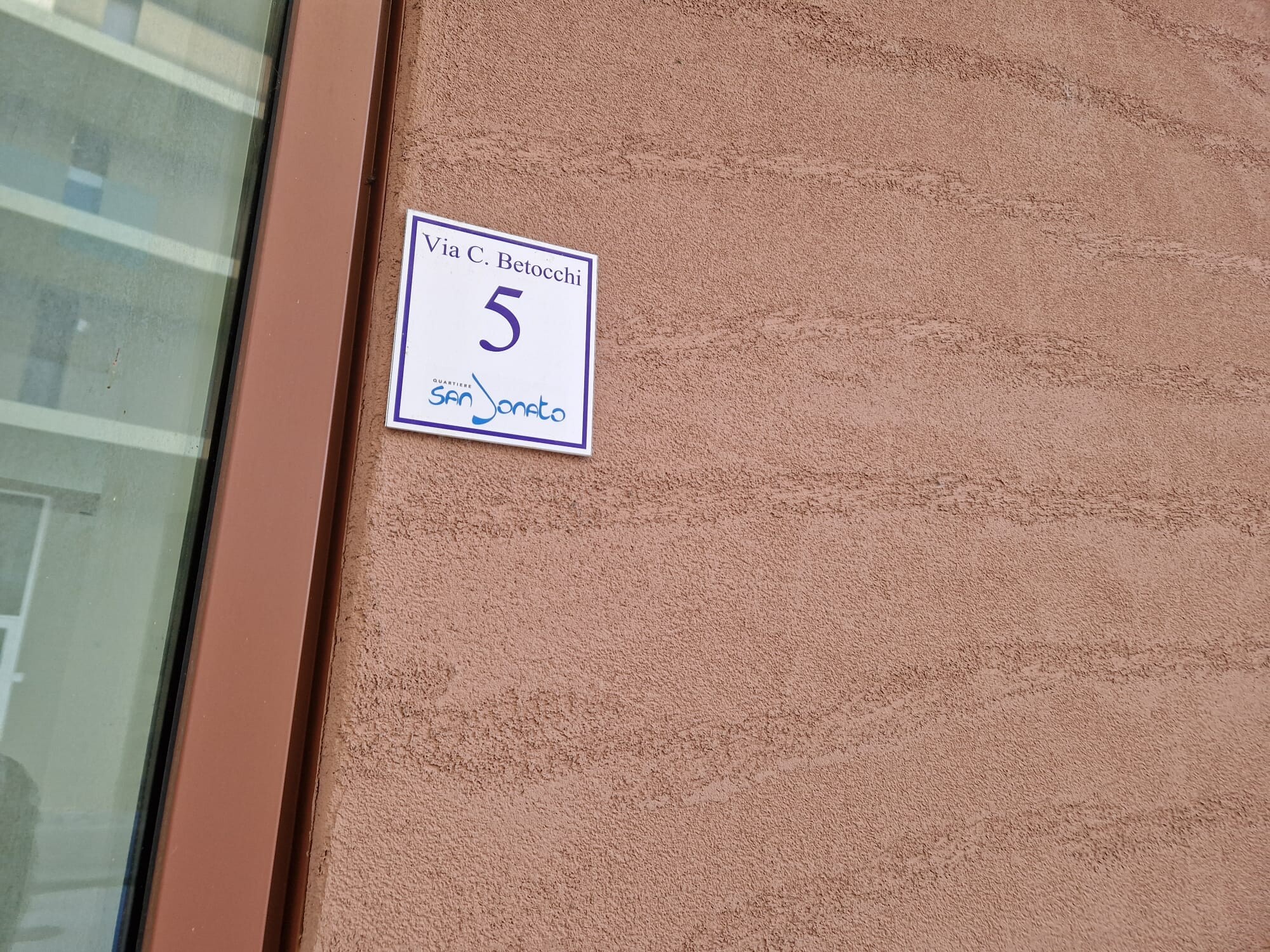 Negozio uso commerciale vendita a Firenze