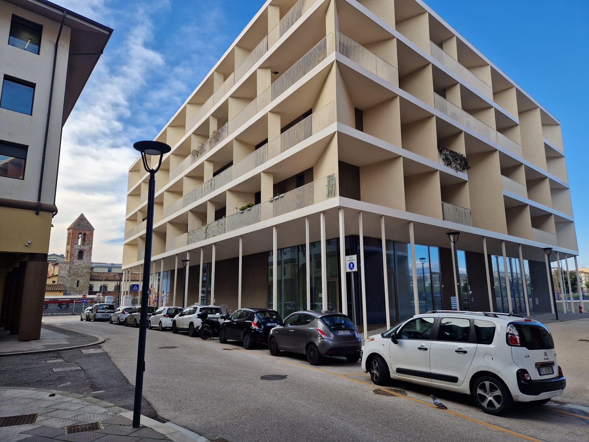 Negozio uso commerciale vendita a Firenze