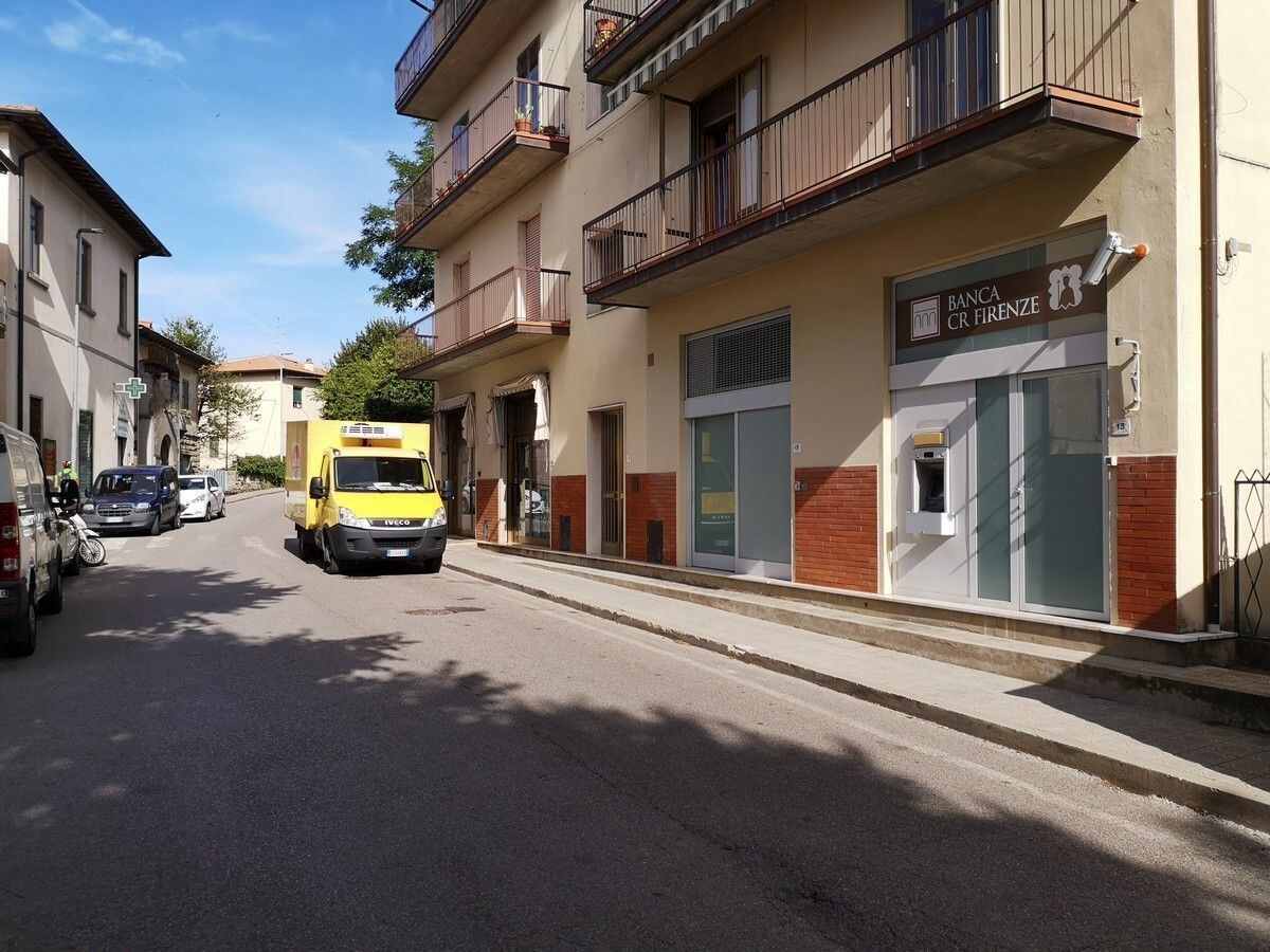 Negozio uso commerciale vendita a Pontassieve