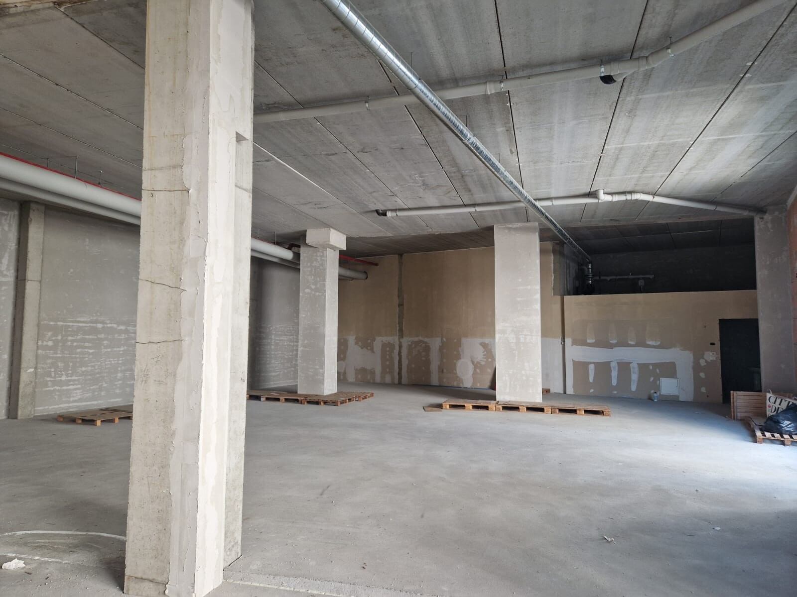 Negozio uso commerciale vendita a Firenze