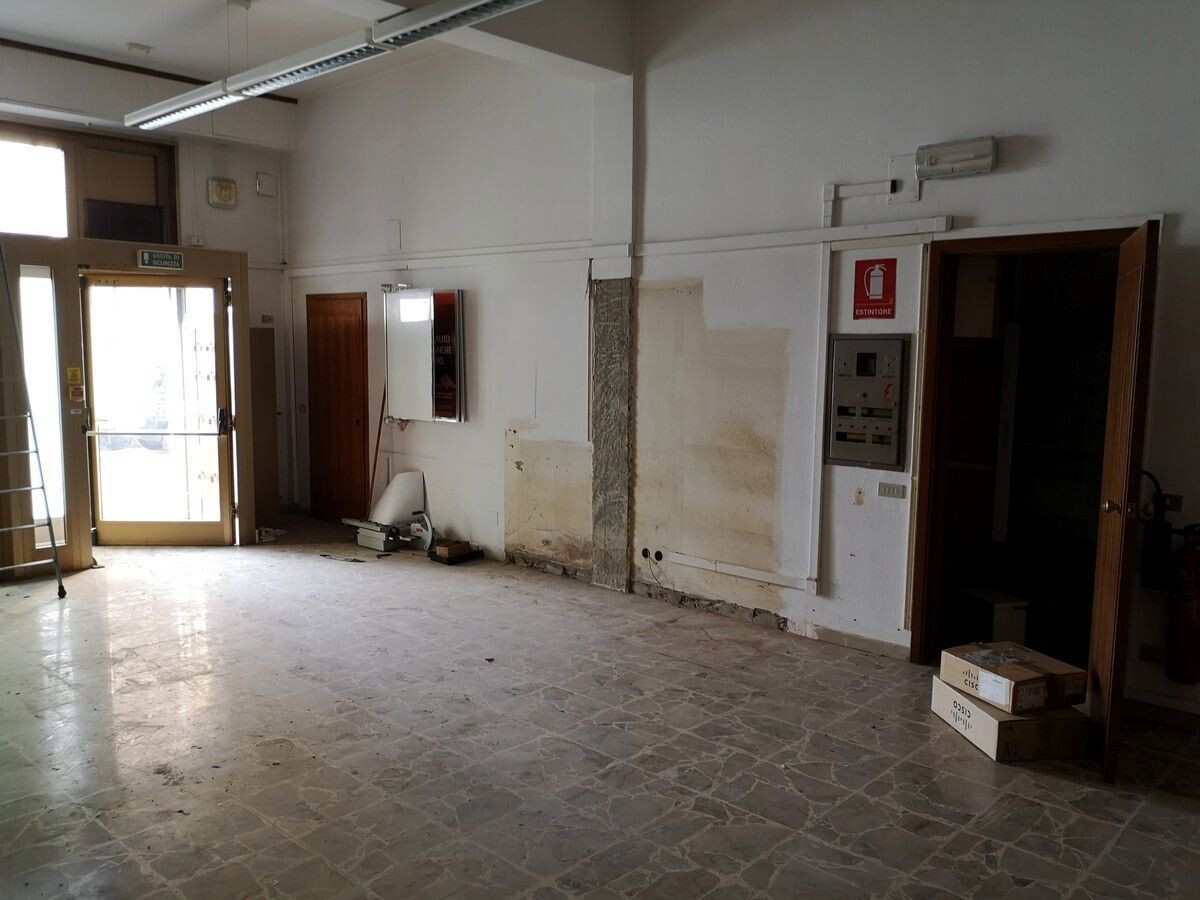 Negozio uso commerciale vendita a Pontassieve