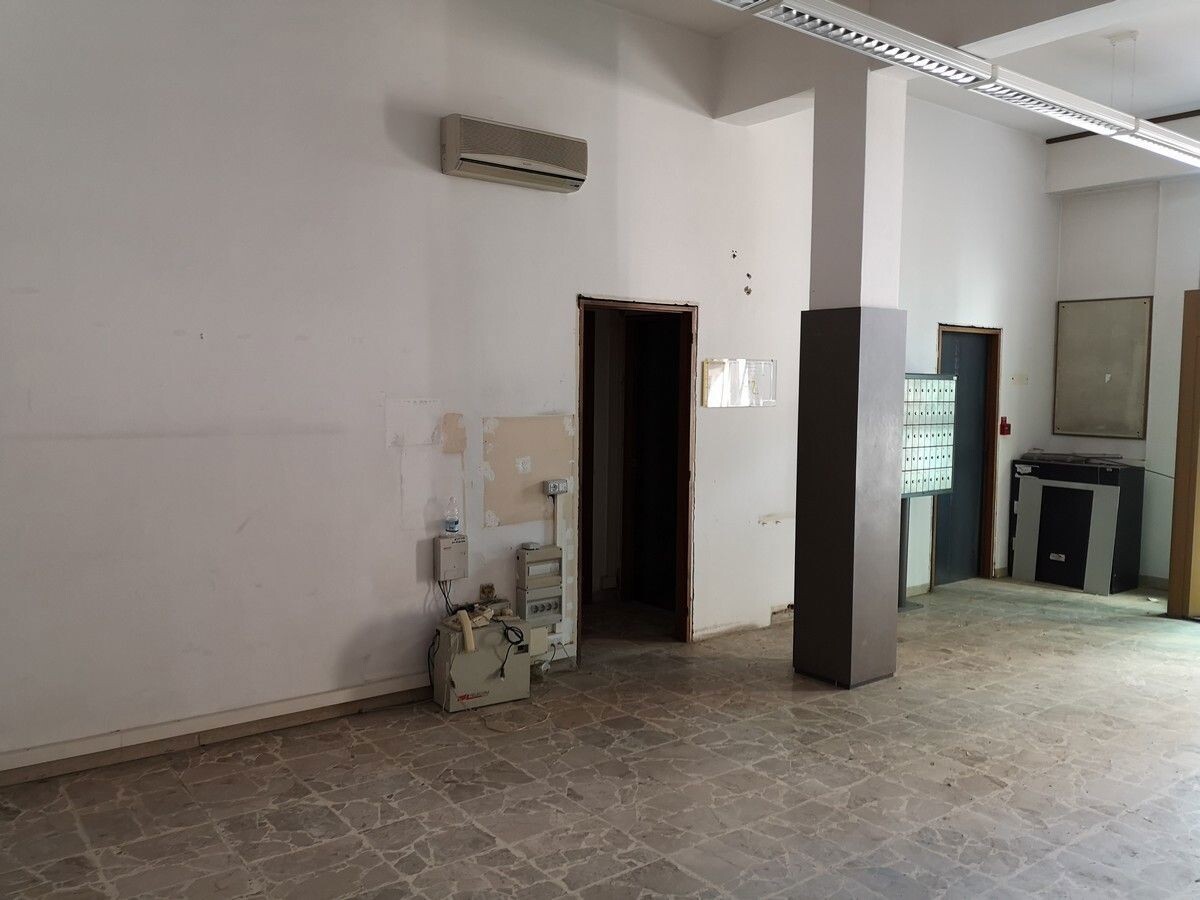 Negozio uso commerciale vendita a Pontassieve