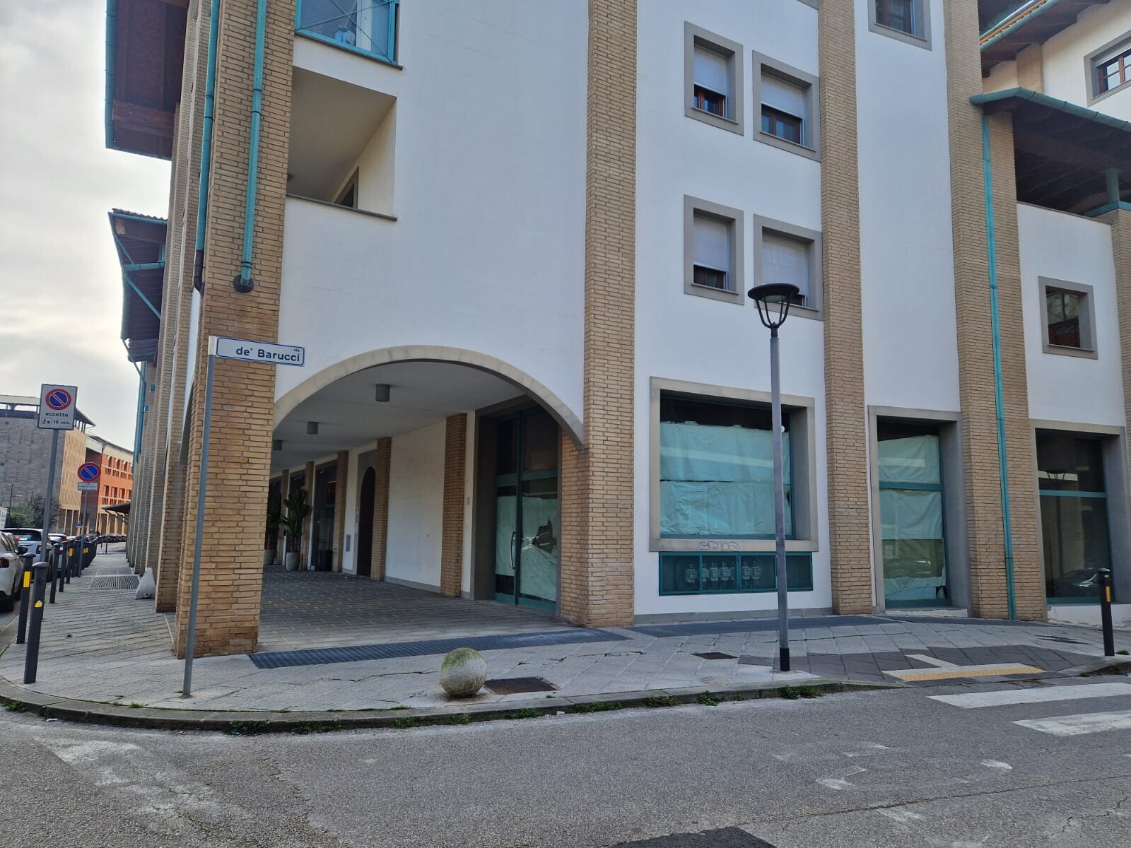 Negozio uso commerciale vendita a Firenze