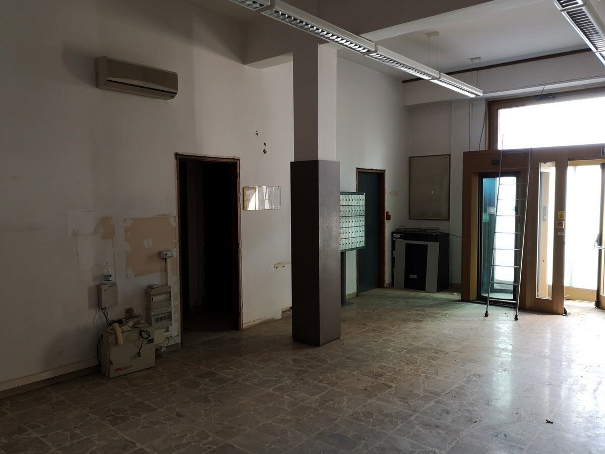 Negozio uso commerciale vendita a Pontassieve