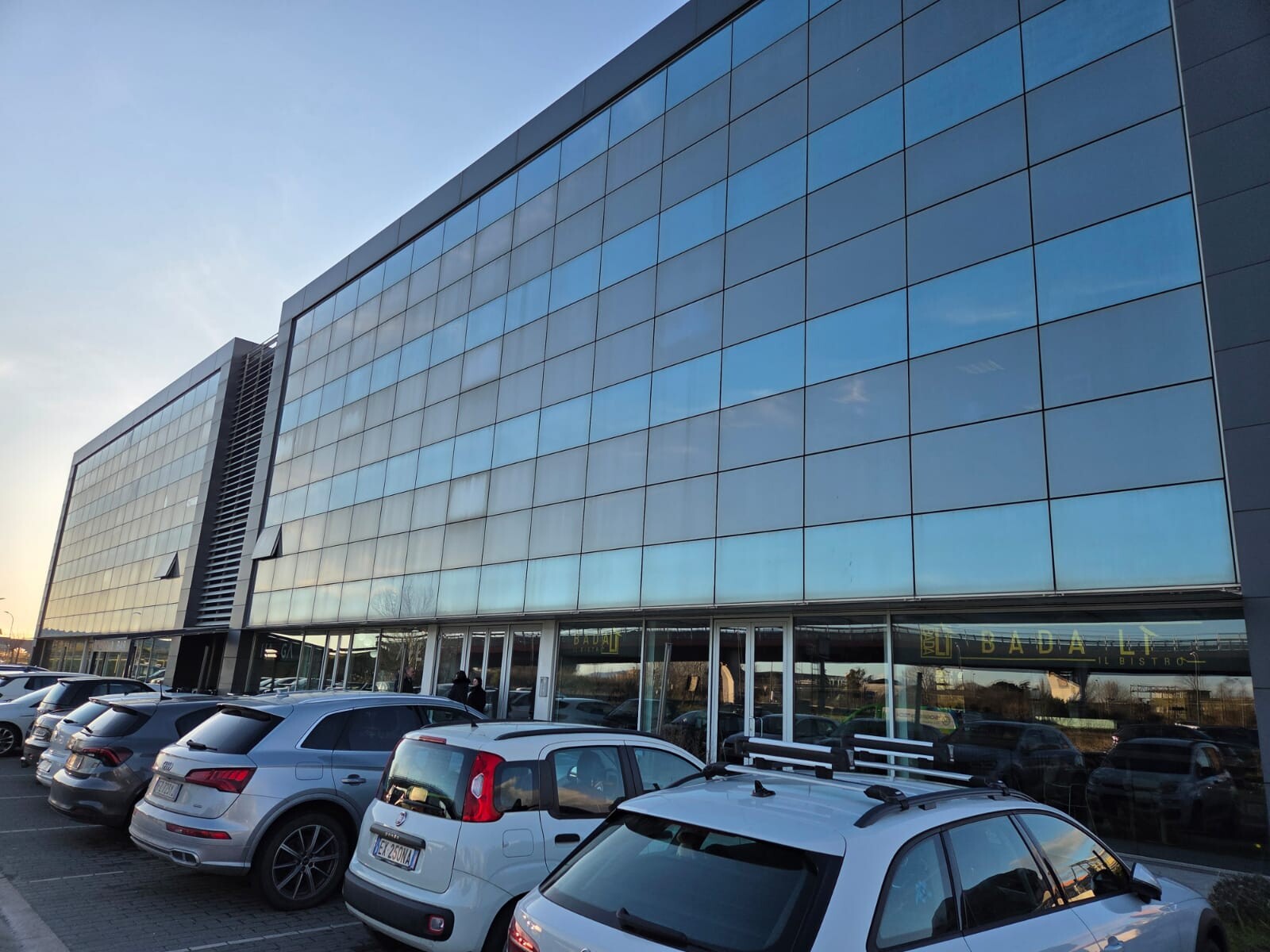 Ufficio vendita a Pisa