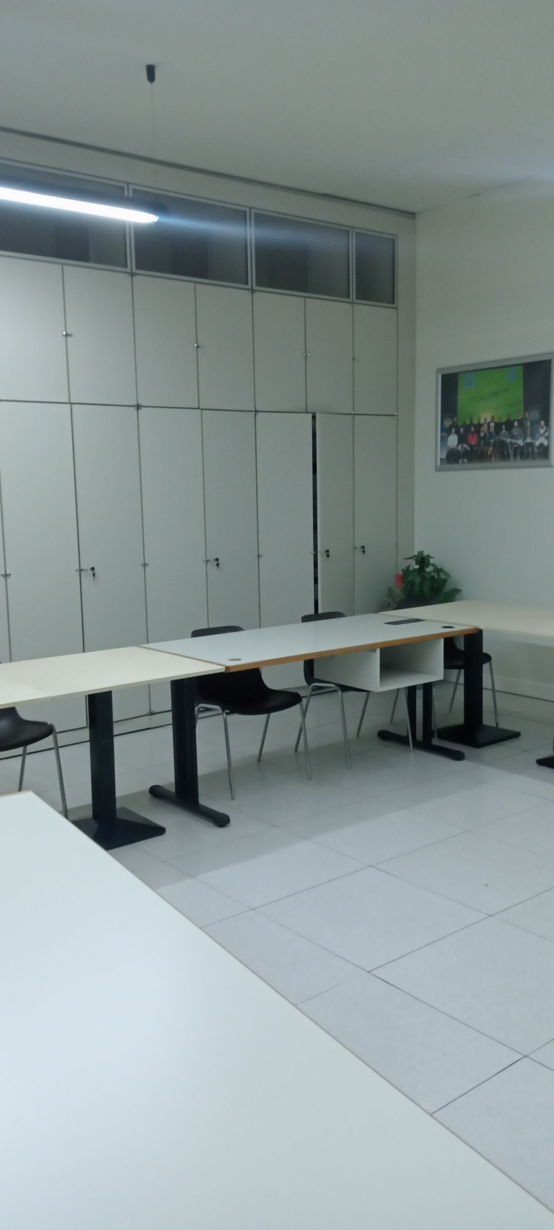 Ufficio vendita a Russi