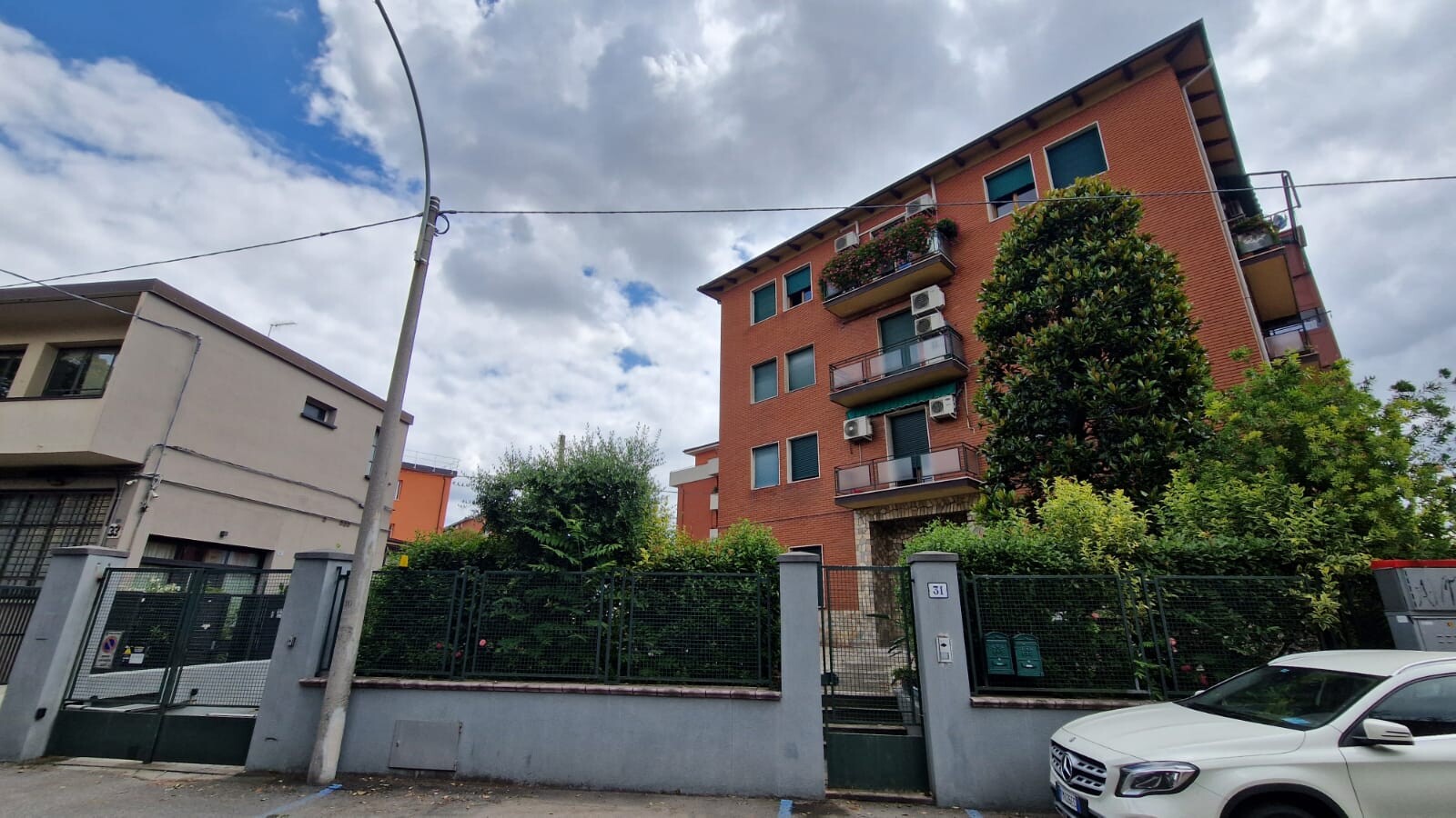 Ufficio vendita a Bologna