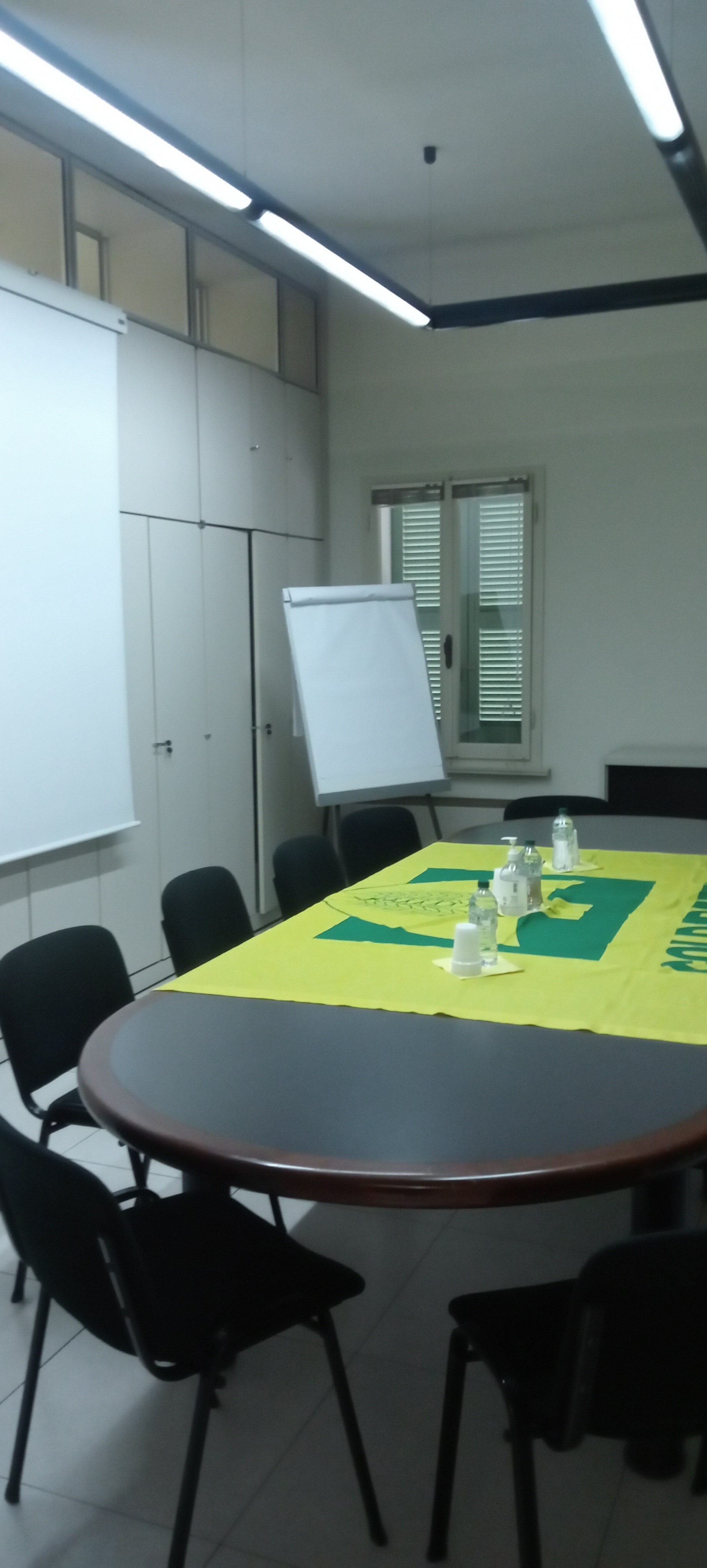 Ufficio vendita a Russi