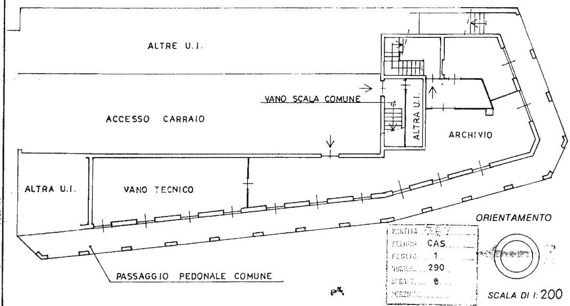 Negozio uso ufficio vendita a Casnate con Bernate