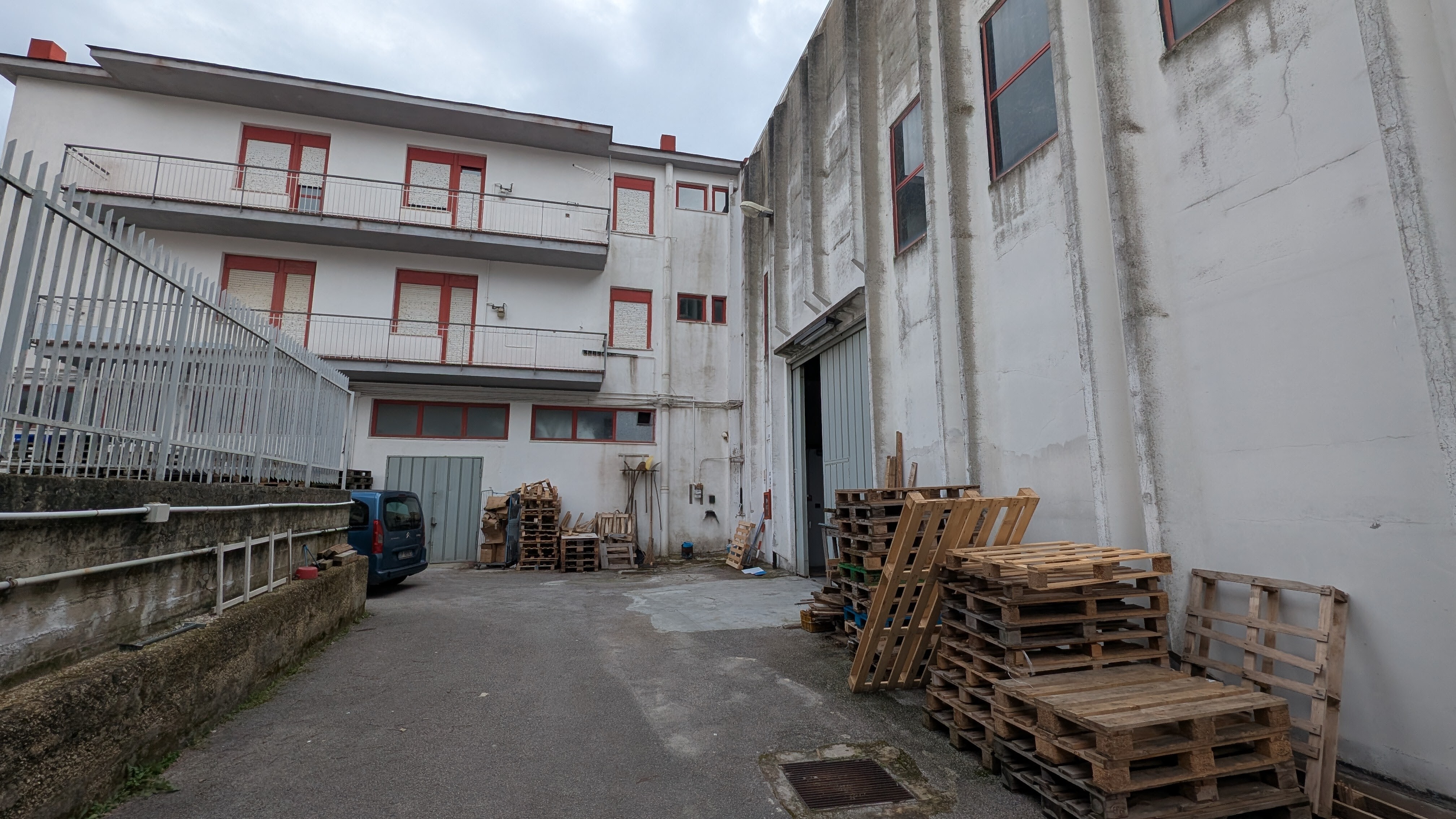 Complesso uso industriale vendita a Mercogliano